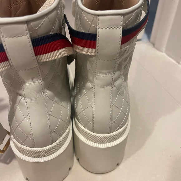 White motto boots authentic Gucci/ box and dust bags - Picture 12 of 16